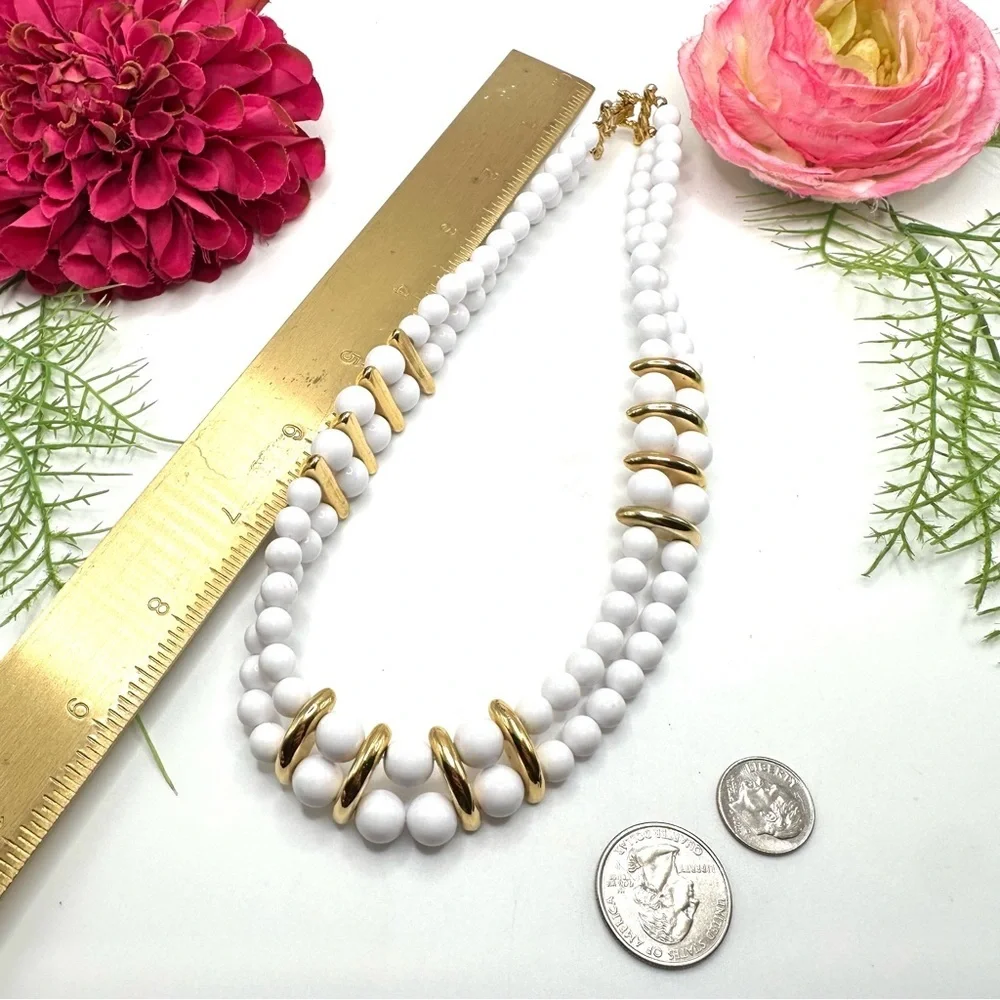 VINTAGE⚜️RETRO Acrylic Golden Linked Necklace